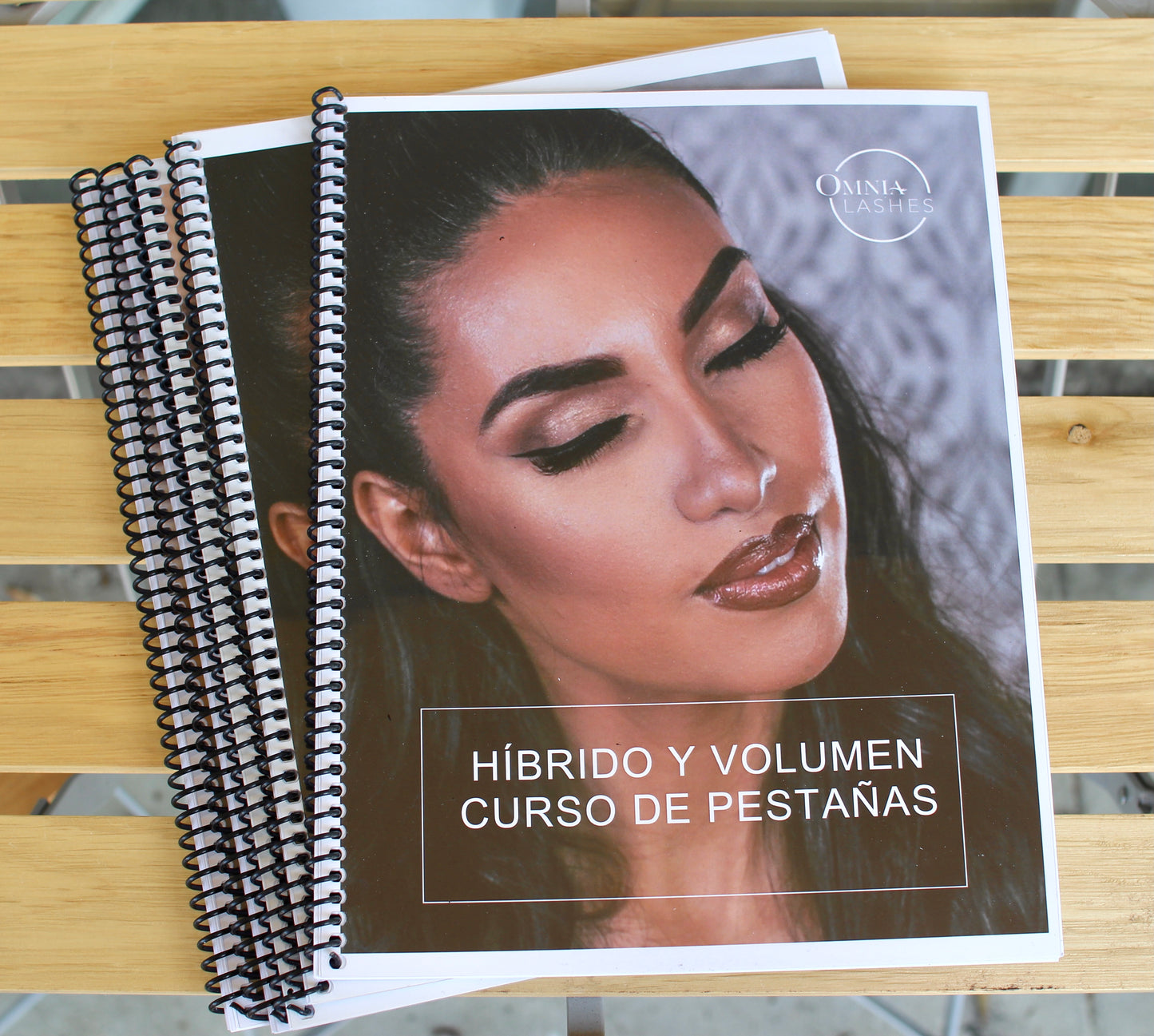 Hybrid & Volume Lash Course Training Manual PDF (SPANISH)